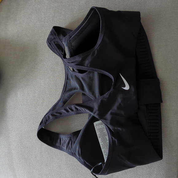 NIKE Shape Bra - Picture 2 of 3